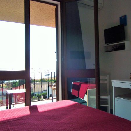 Hotel Bellavista S'Archittu Δωμάτιο φωτογραφία