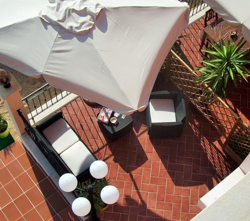 Hotel Bellavista S'Archittu Εξωτερικό φωτογραφία