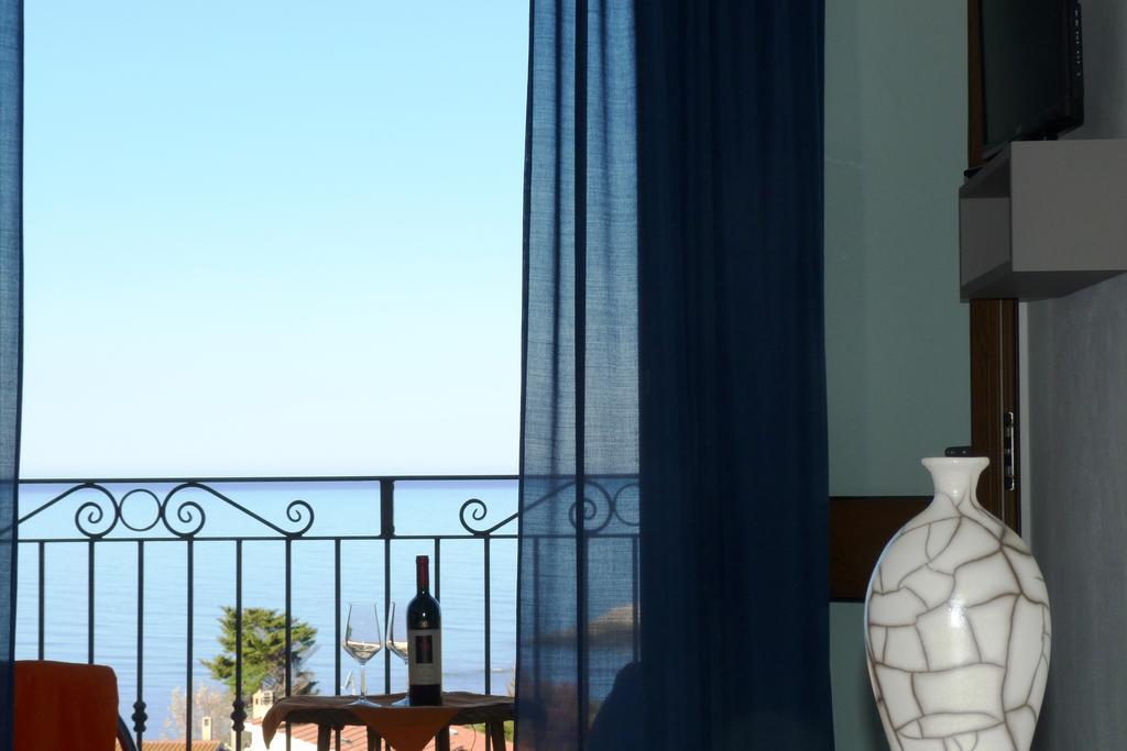 Hotel Bellavista S'Archittu Εξωτερικό φωτογραφία
