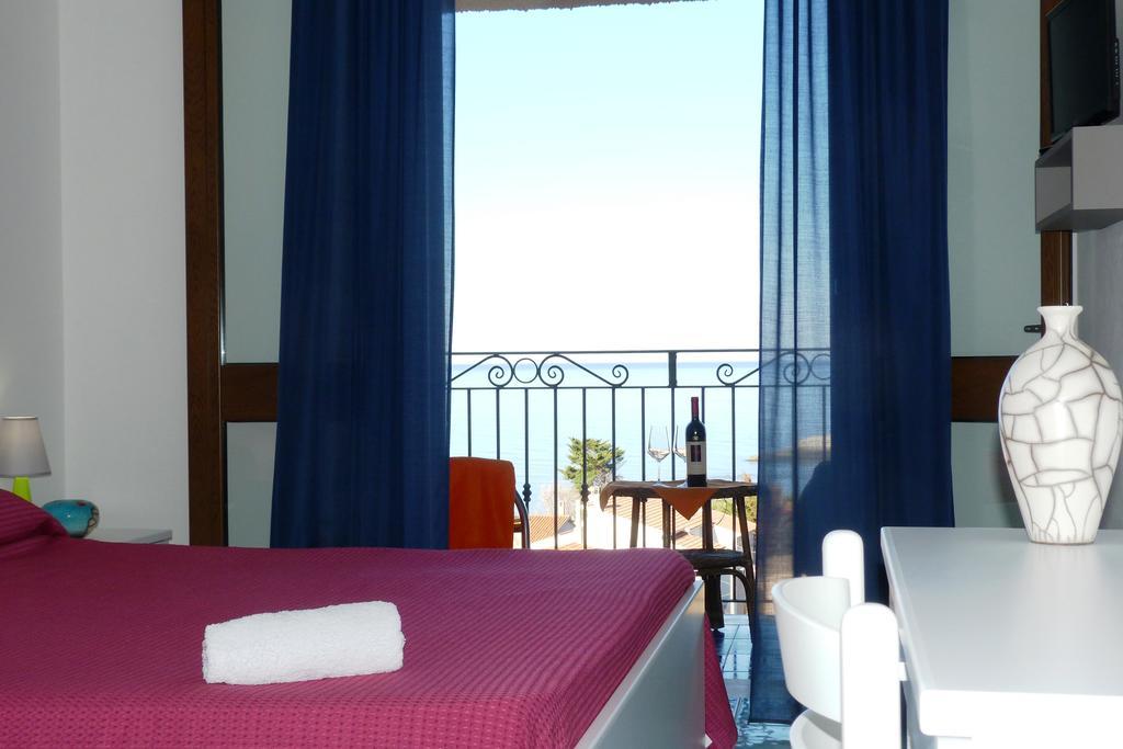 Hotel Bellavista S'Archittu Εξωτερικό φωτογραφία
