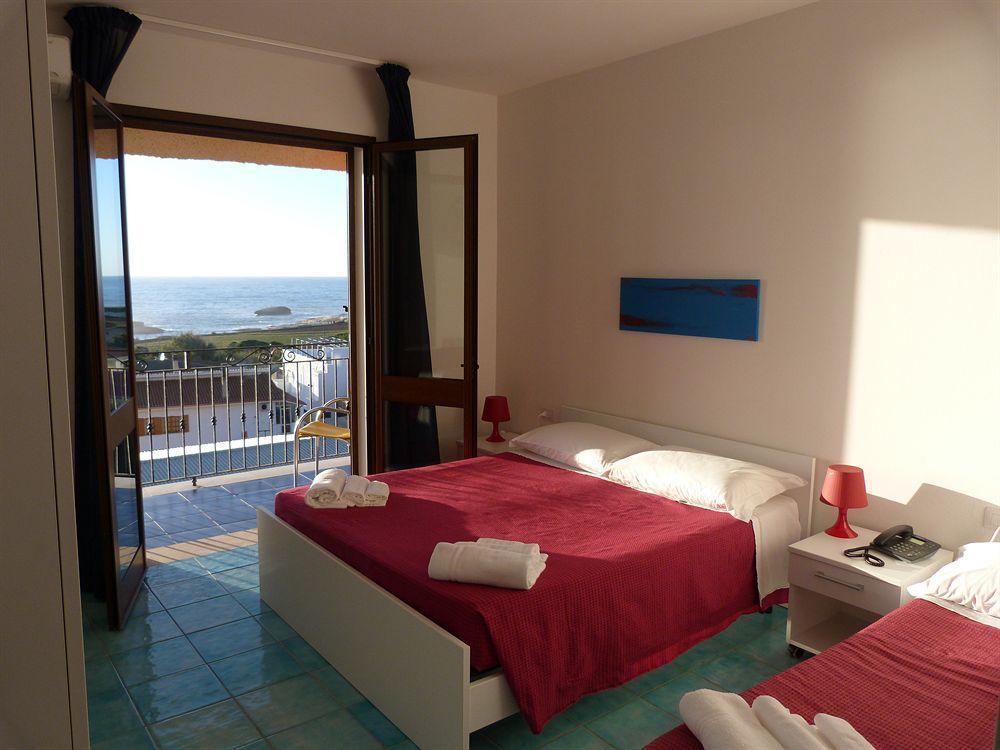 Hotel Bellavista S'Archittu Εξωτερικό φωτογραφία
