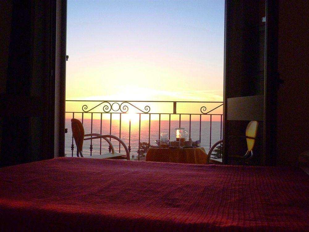 Hotel Bellavista S'Archittu Εξωτερικό φωτογραφία