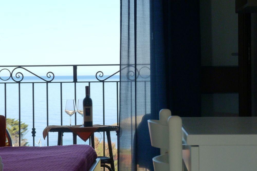 Hotel Bellavista S'Archittu Εξωτερικό φωτογραφία