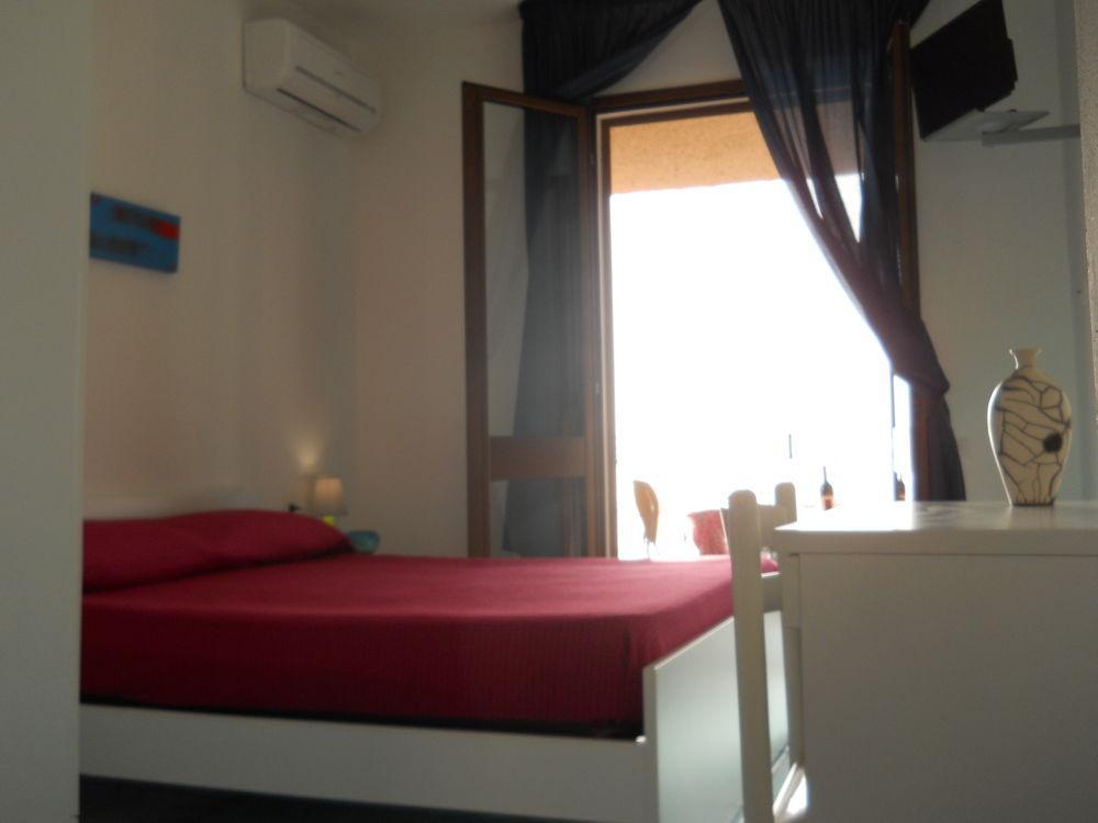Hotel Bellavista S'Archittu Εξωτερικό φωτογραφία